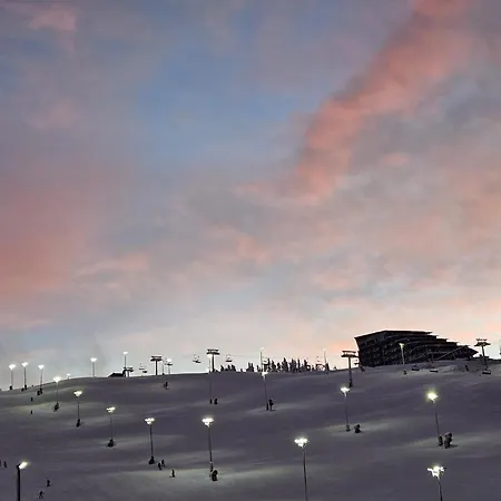 Lux Lapland Cranberry Center 61m2 Ski-in Ski-out 2 Bedr & 2 Bathr Levi