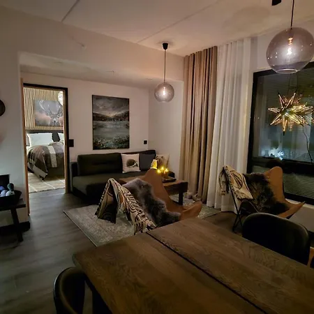 Lux Lapland Cranberry Center 61m2 Ski-in Ski-out 2 Bedr & 2 Bathr Levi